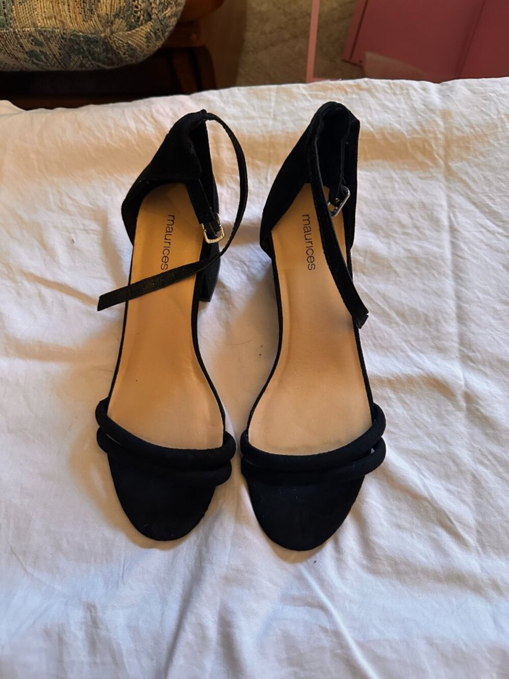 NWOT Maurices ankle strap suede like block heel sandal size 7.5